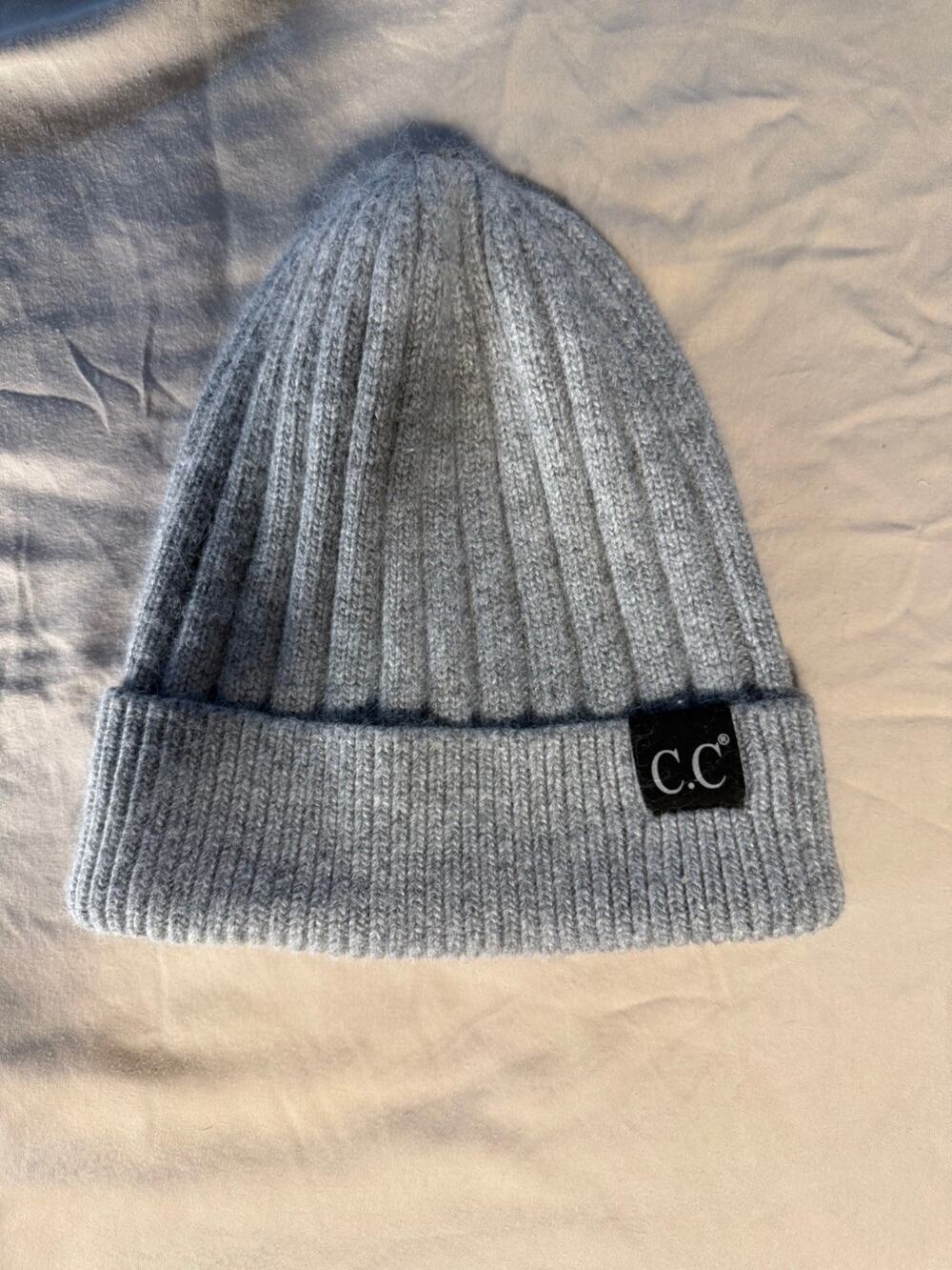 C.C Exclusives Gray Ribbed Knit Beanie Angora Fox Fur Blend Winter Hat Grey snow